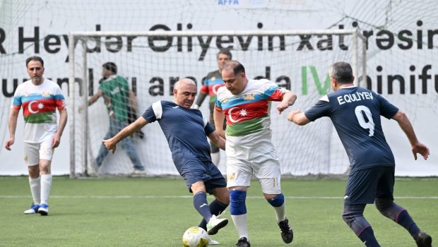 Nazirlər və deputatların futbol matçından yadda qalanlar &ndash; FOTO
