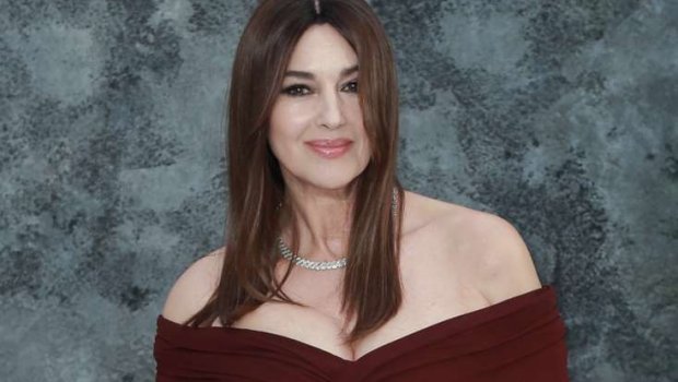 Monika Belluççi ev axtarır - FOTO