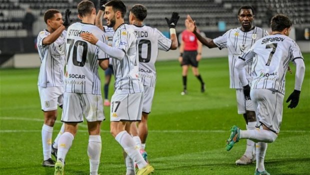 FİFA &ldquo;Neftçi&rdquo;dən transfer qadağasını götürdü