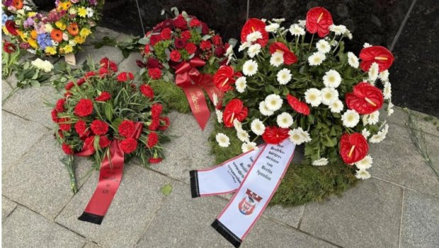 Almanlar ruslara belə təşəkkür etdi: &ldquo;Sağ olun ki bizi xilas etdiniz...&rdquo; &ndash; FOTO