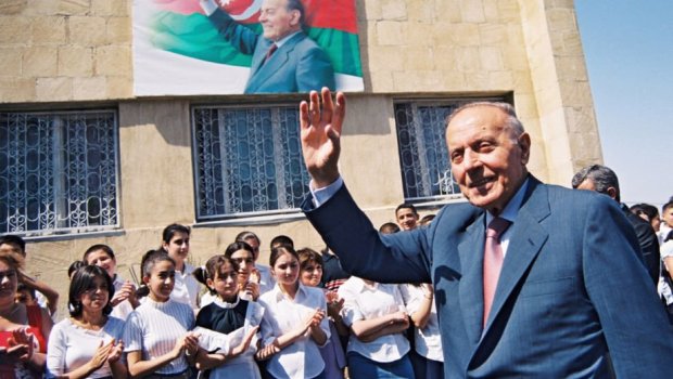 Heydər Əliyev tarixə həm də milli memarlıq məktəbinin hamisi kimi düşüb