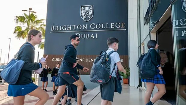 BƏƏ-də məktəblər və universitetlər əyani təhsilə qayıdır