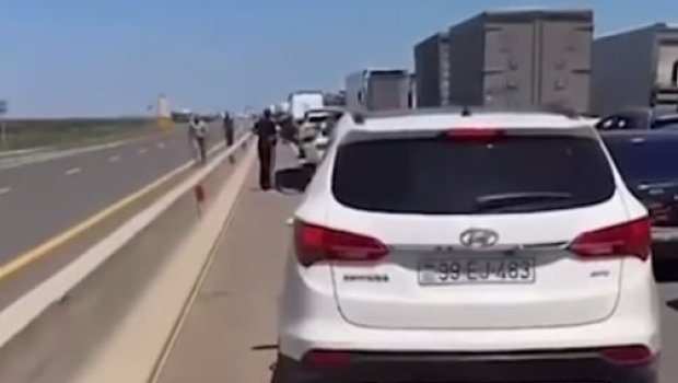 Bakı&ndash;Masallı yolunda tıxac yarandı - VİDEO