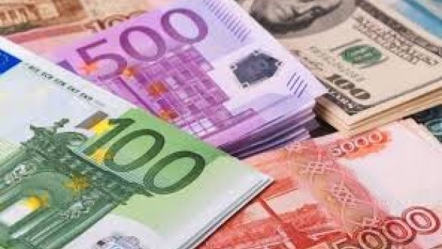 Avro və rubl ucuzlaşdı &ndash; Dollar isə...