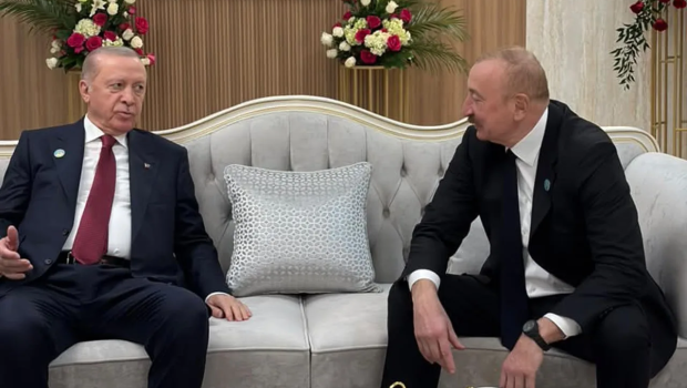 Türküstanda liderlər çay süfrəsində söhbətləşiblər - FOTO