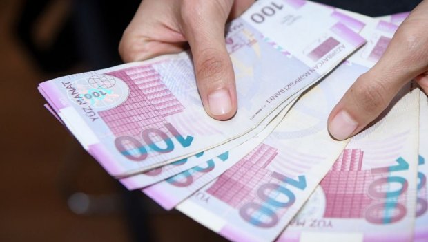 Azərbaycanda gözlənilən YENİLİK: minimum maaş 700 manat