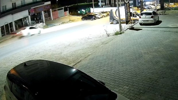 Sükan arxasında yatan sürücü ağır qəza törətdi &ndash; ANBAAN VİDEO