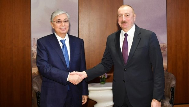 İlham Əliyevdən Tokayevə ad günü TƏBRİKİ