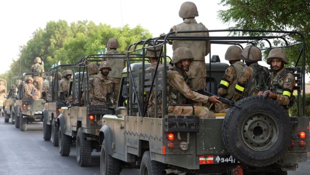 Pakistan Səudiyyə Ərəbistanına qırıcılar və minlərlə hərbçi göndərdi