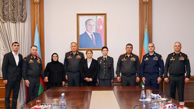 Milli Qəhrəman Pəncəli Teymurovun medalı ailəsinə TƏQDİM OLUNDU - FOTO