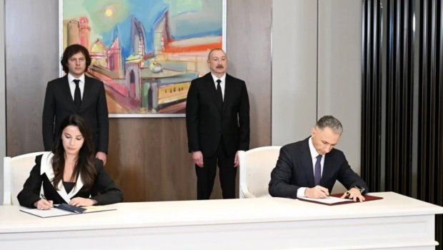 Bakı&ndash;Tbilisi&ndash;Qars dəmir yolu xəttinin yük ötürmə qabiliyyəti 5 dəfə ARTIRILDI