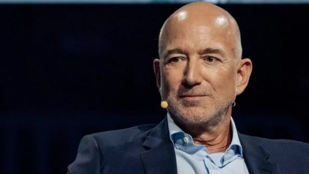 Bezos: "Vergilərimi iki qat artıra bilərsiniz, amma bu, sadə müəllimlərə kömək etməyəcək"