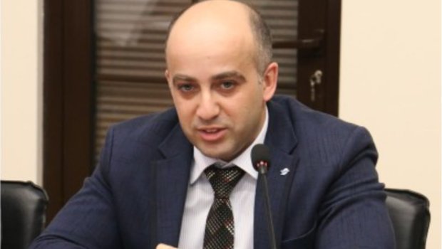 Vəzifəli şəxs vəfat etdi