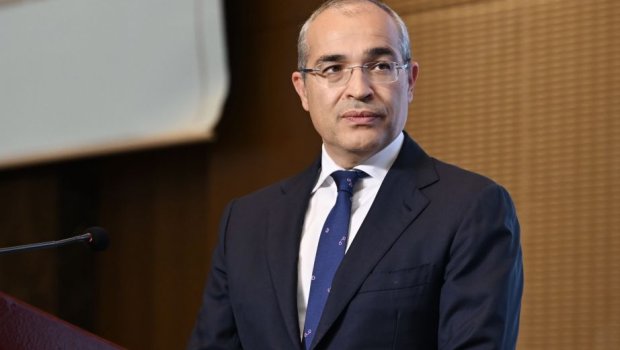 Mikayıl Cabbarov tarix yazan idmançını TƏBRİK ETDİ - FOTO