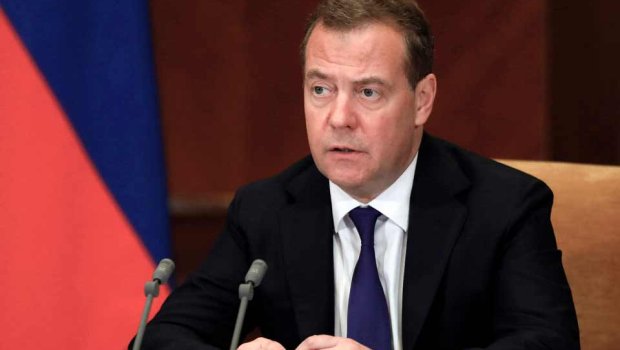 Medvedev Ukraynanı &ldquo;daha güclü&rdquo; vurmağa çağırdı - FOTO