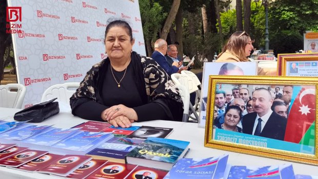Publisist Zərəngiz Qayalının oxucularla görüşü keçirilib - FOTO