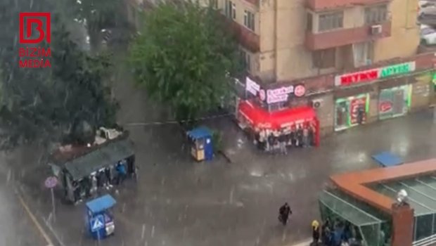 SON DƏQİQƏ! Bakıda güclü dolu yağır &ndash; ANBAAN VİDEO
