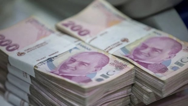 Hesabına 21,8 milyard köçüb, istifadə edə bilmir