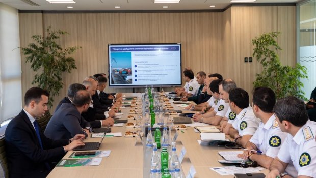 Dövlət qurumlarının nümayəndələri Bakı Dəniz Limanında &ndash; FOTO