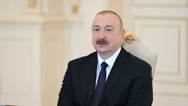 Prezidentə təbriklər gəlməkdə davam edir...