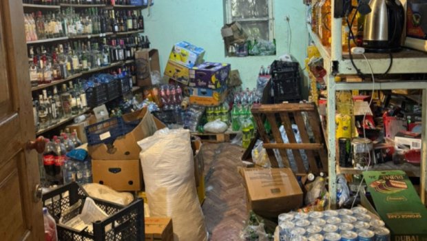 Bu marketdə istehlaka yararsız məhsullar aşkarlandı - FOTO