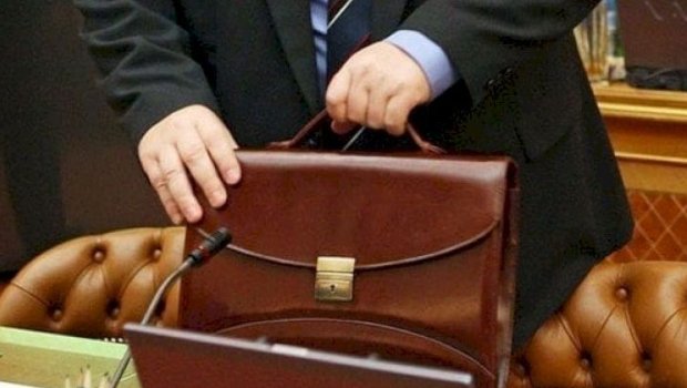 Rüfət Əhmədzadə icra başçısının müavini TƏYİN EDİLDİ