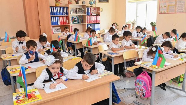 Rus dili bölməsi üzrə müəmma: Müsahibədən keçən 21 şagirdin qəbulu dayandırılıb?