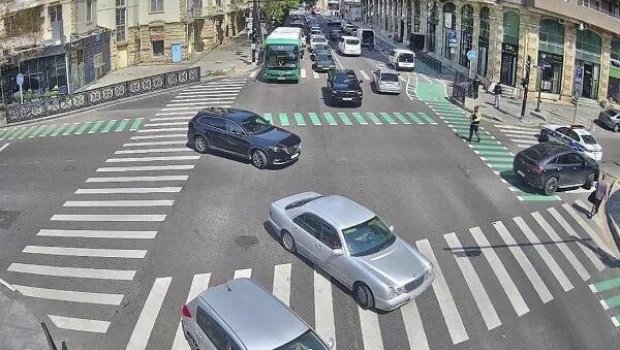 Yeni yol qaydaları qalmaqal yaratdı &ndash; Ekspertin izahı