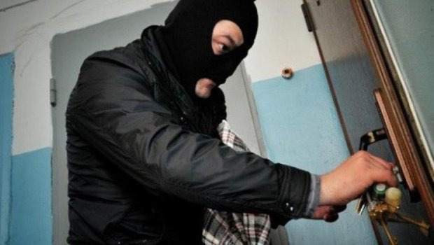 Bakıda evdən 70 min manatlıq qızıl oğurlandı - Saxlanılan var &ndash; FOTO-VİDEO