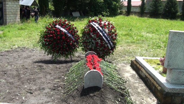 Azov dənizində həlak olan kapitan köməkçisi DƏFN EDİLDİ - FOTO