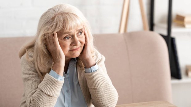 Alzheimer xəstəliyinin başlanğıcının erkən əlaməti aşkarlandı