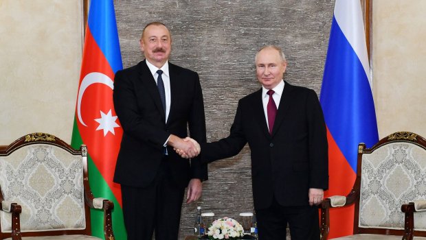 İlham Əliyev Vladimir Putini TƏBRİK edib