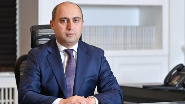 "Son zəng"dəki mahnılar... - Nazirdən maraqlı REAKSİYA