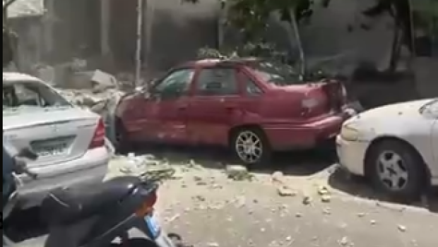 İsrail Beyrutun Dahiya rayonuna zərbələr endirdi: Dağıntılar var - VİDEO
