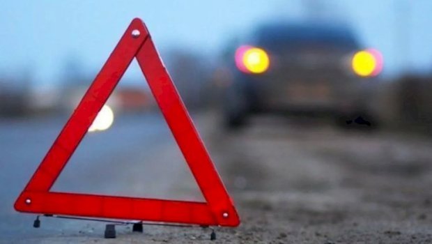 Ağdərədə avtomobil aşdı &ndash; Ata-oğul xəsarət aldı