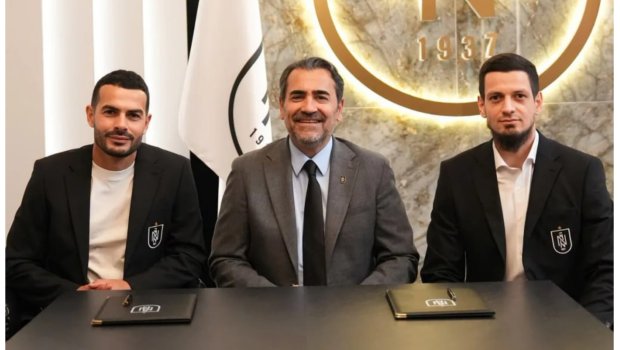 "Neftçi" Emin Mahmudov və Emil Balayevlə müqavilənin müddətini uzatdı