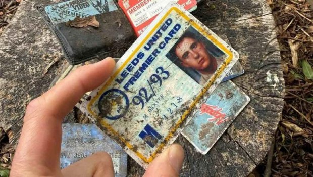 30 il əvvəl itirdiyi pul qabını görün harada TAPDI