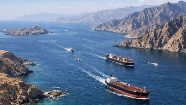 Oman və İran Hörmüz boğazından keçid üçün rüsum tələb etməyəcək