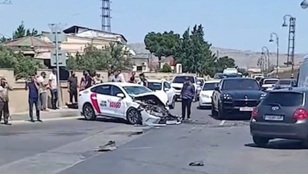 Lökbatanda sərnişin avtobusu qəzaya düşdü &ndash; VİDEO