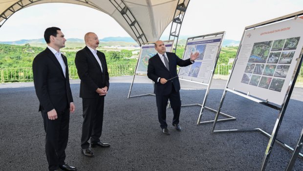Prezidentlər Füzuli şəhərinin dağıdılmış yerlərinə baxdılar - FOTO