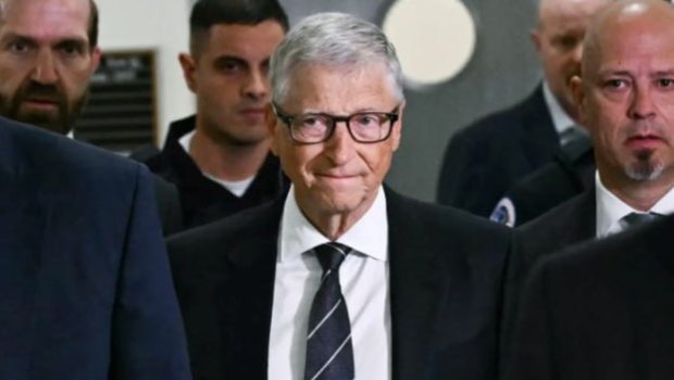 Bill Qeyts Ceffri Epşteynin onu şantaj etmək üçün istifadə etdiyi iki rusiyalı qadının adını açıqladı