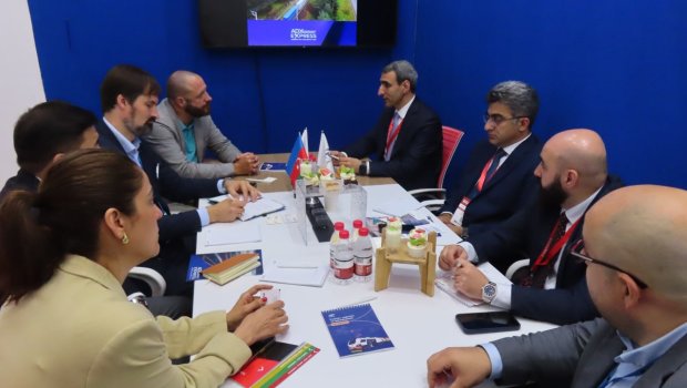 ADY Çində beynəlxalq nəqliyyat sərgisində Azərbaycanın tranzit və logistika imkanlarını təqdim edir &ndash; FOTO