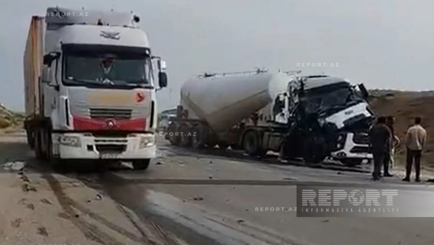 Sumqayıtda yük avtomobilləri toqquşdu - VİDEO