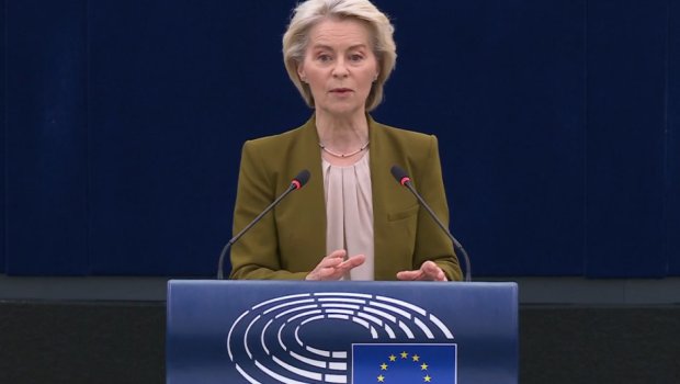 Ursula fon der Lyayen Azərbaycana gəlir