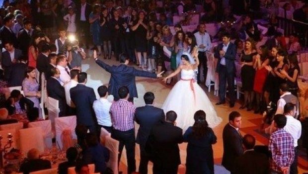 Əmisi oğlunun toyundan 13 yaşlı qızı qaçırdı, 8 il sonra həbs olundu - İmişlidə OLAY