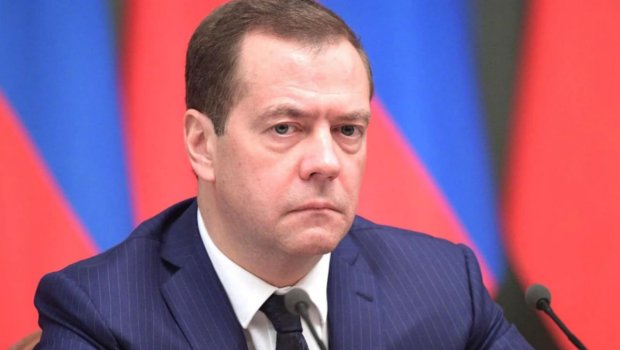 Medvedev: "Rusiya ilə əlaqələrin qırılması Ermənistan vətəndaşları üçün ağır nəticələr doğuracaq"