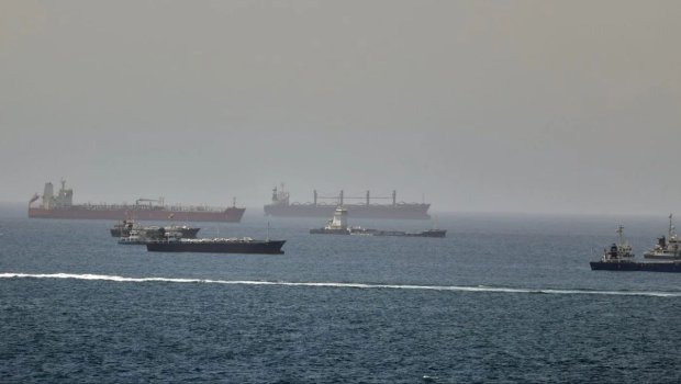 Hörmüz boğazından 4 gündə keçən gəmilərin sayı AÇIQLANDI