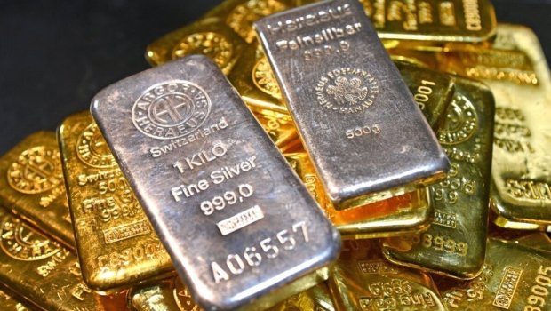 Qızılın qiyməti 4000 dollardan aşağı endi