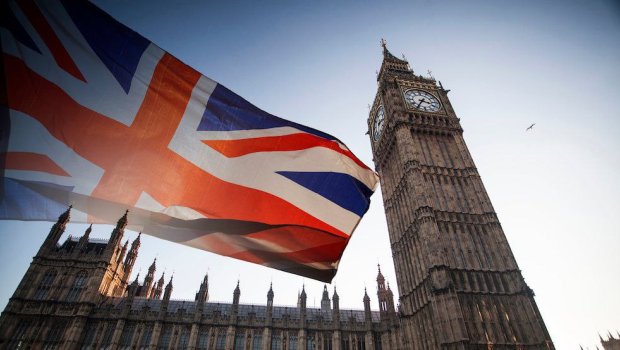 Britaniyada miqrantlarla bağlı qaydalar sərtləşdi
