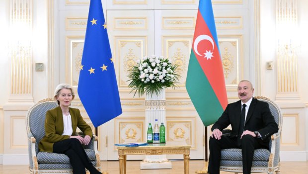 Prezident İlham Əliyev Ursula Fon der Lyayen ilə təkbətək görüşdü - FOTO